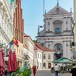 Luxurious Rooma By The Gates Of Dawn By Reside Baltic * Vilnius