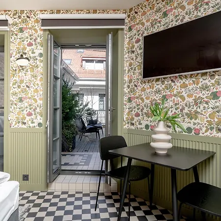 Apartamento Luxurious Rooma By The Gates Of Dawn By Reside Baltic