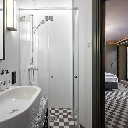 Luxurious Rooma By The Gates Of Dawn By Reside Baltic *