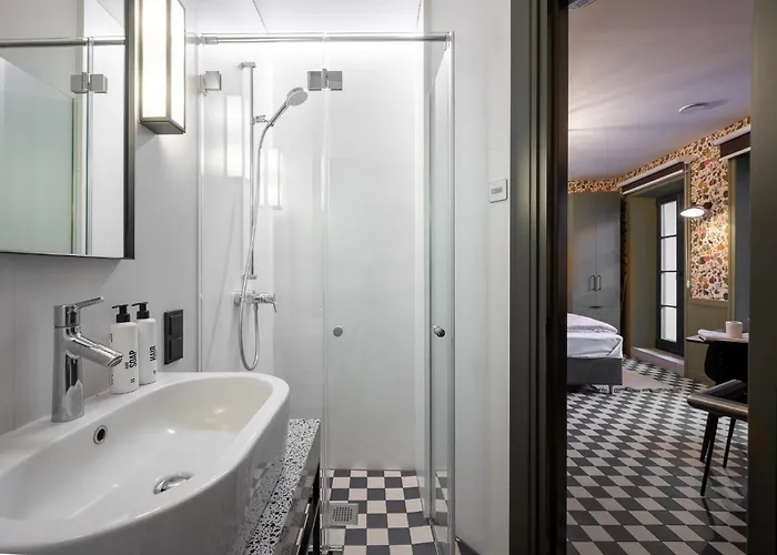 Luxurious Rooma By The Gates Of Dawn By Reside Baltic *