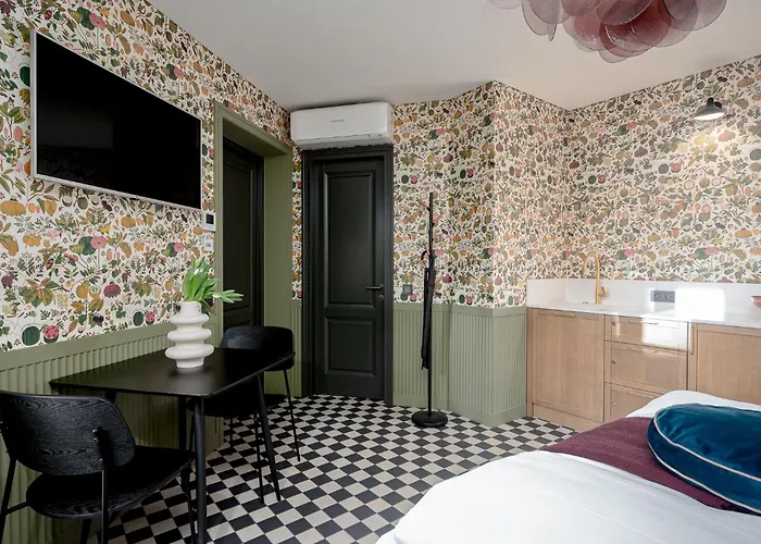 Luxurious Rooma By The Gates Of Dawn By Reside Baltic Apartamento