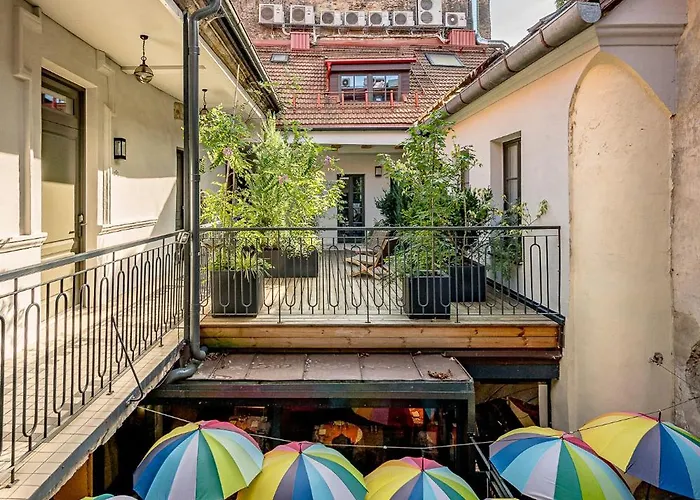 Luxurious Rooma By The Gates Of Dawn By Reside Baltic *